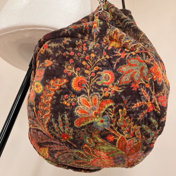 SHAN TERRYCLOTH BEACH BAG - Picture 11 of 16